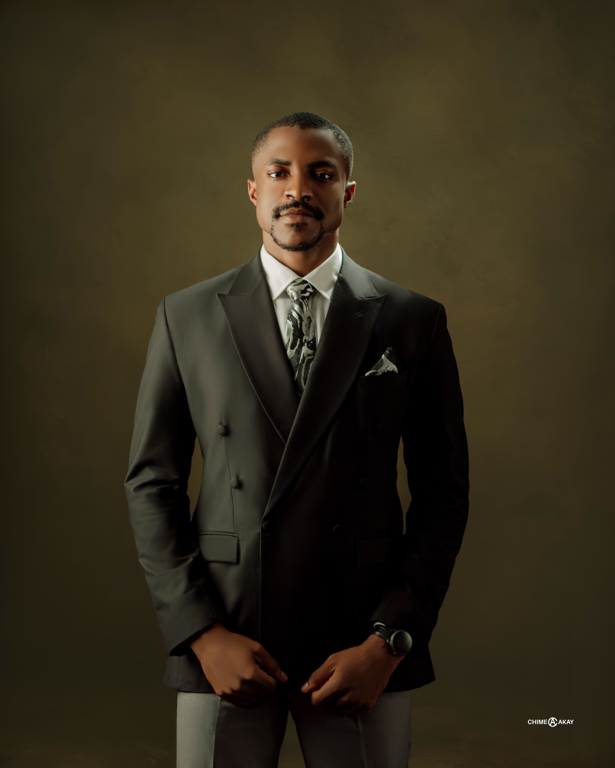 Bespoke suit by Zara Gomez